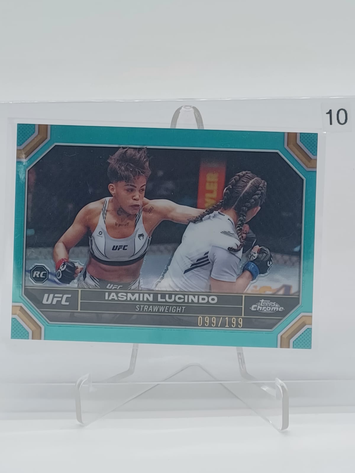 2024 Topps Chrome UFC Iasmin Lucindo RC /199