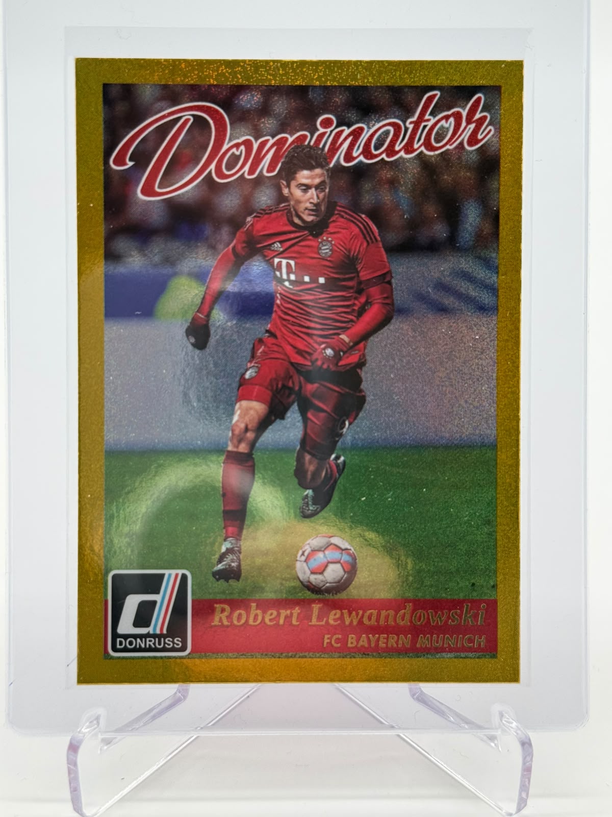 2016-17 Panini Donruss Robert Lewandowski Dominators Gold