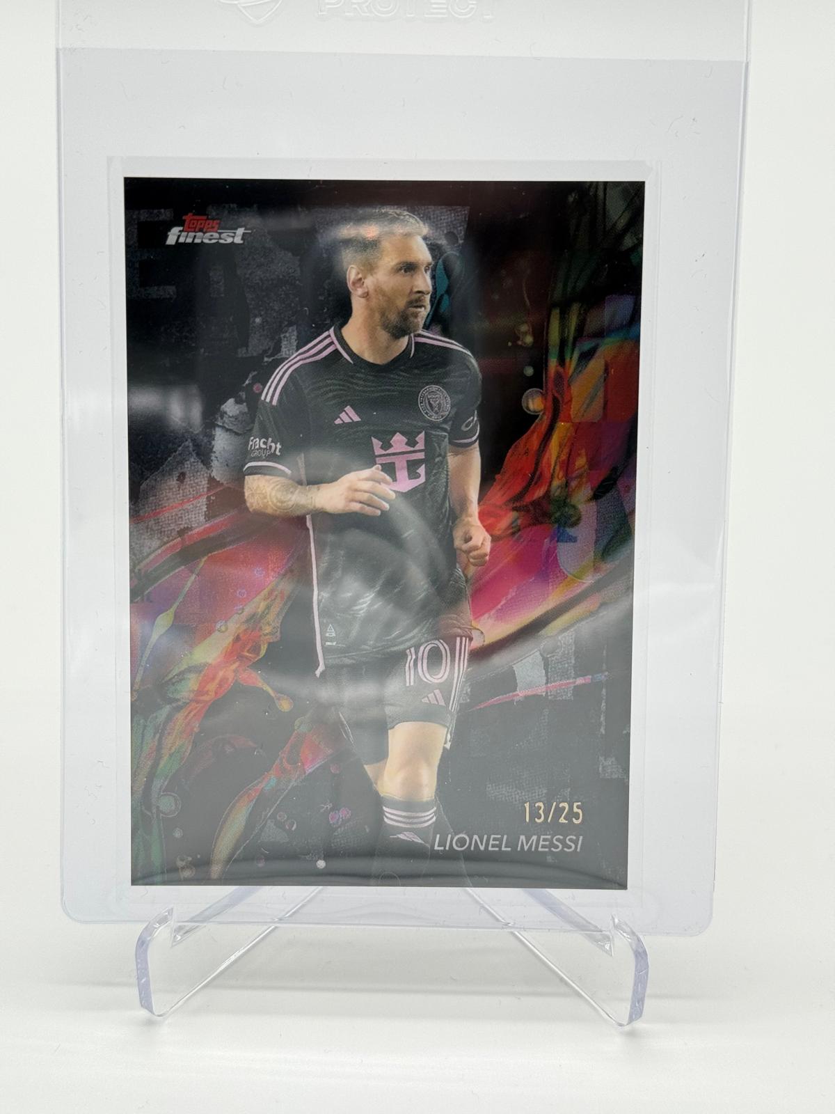 2023-24 Topps Finest Lionel Messi /25 Black Refractor