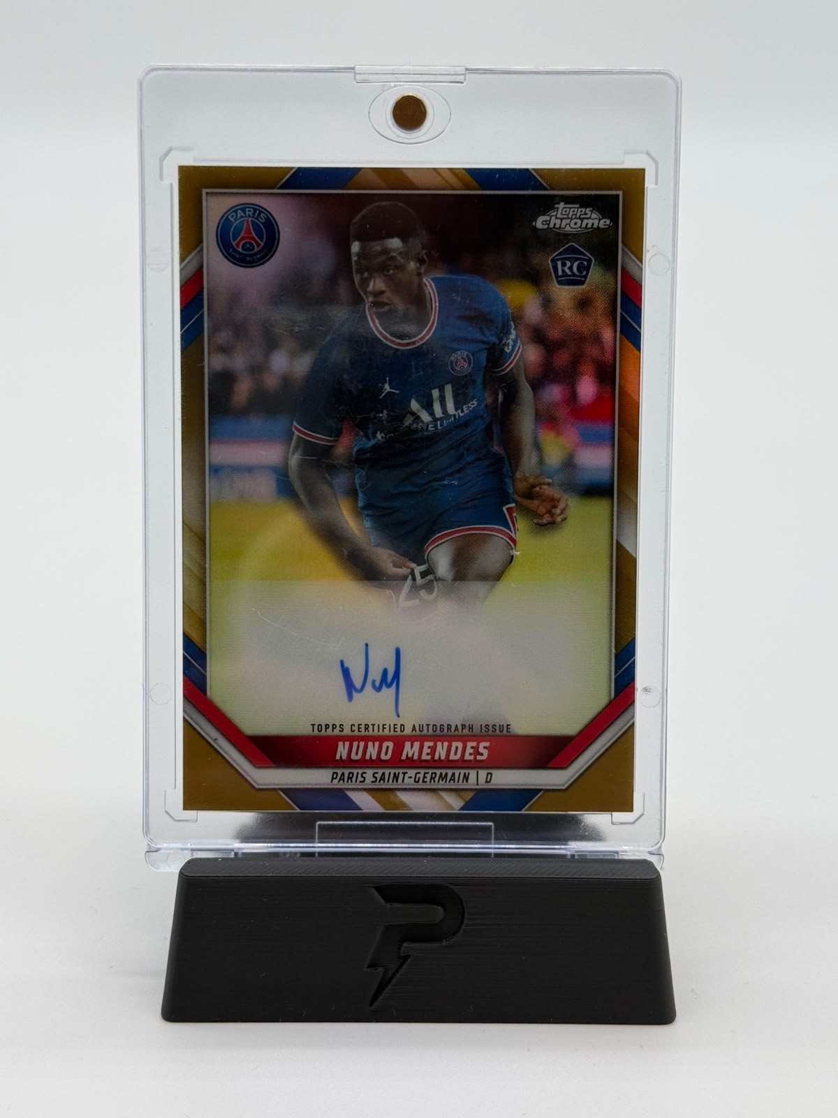 2022 Topps Chrome Paris St-Germain Nuno Mendes On Card Auto 08/10