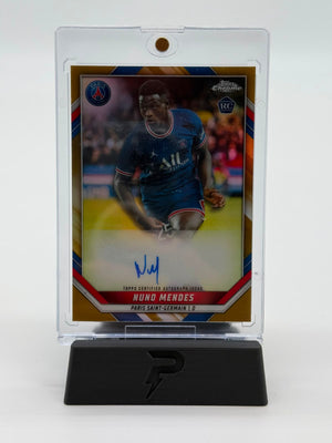 2022 Topps Chrome Paris St-Germain Nuno Mendes On Card Auto 08/10