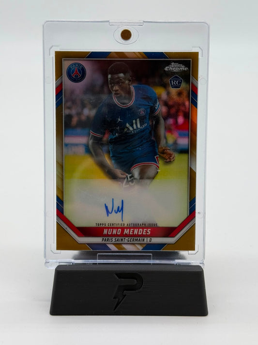 2022 Topps Chrome Paris St-Germain Nuno Mendes On Card Auto 08/10