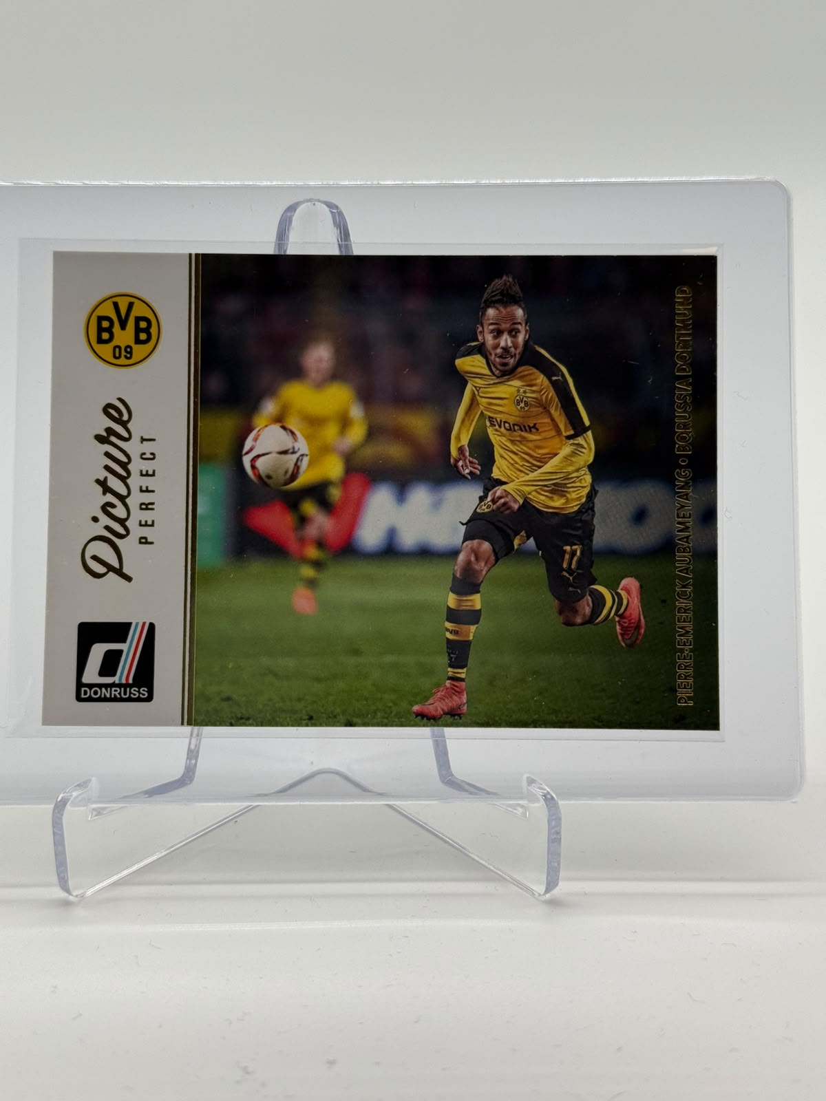 2016-17 Panini Donruss Pierre-Emerick Aubameyang Picture Perfect
