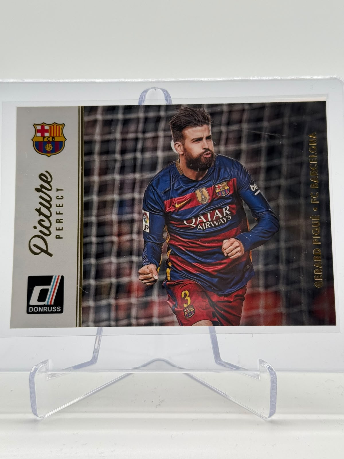 2016-17 Panini Donruss Gerard Pique Picture Perfect