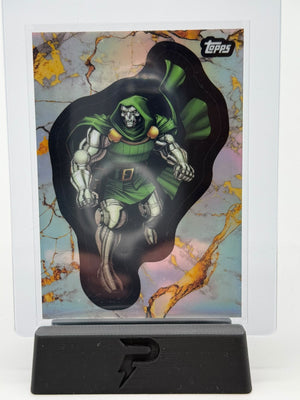 2025 Topps Marvel Comic Book Doctor Doom 2025 Refractor