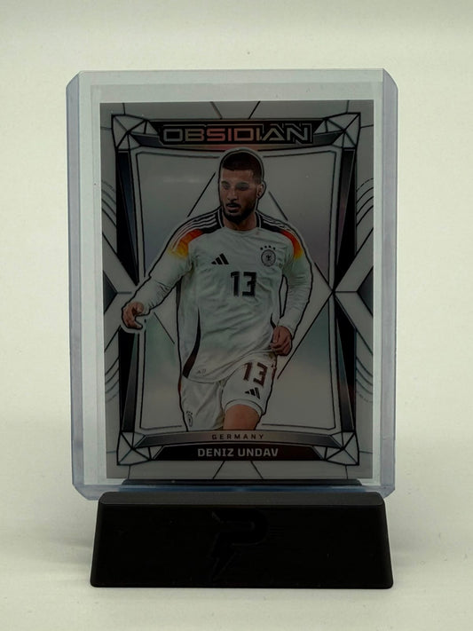 2022-23 Panini Obsidian Soccer Deniz Undav 3/9