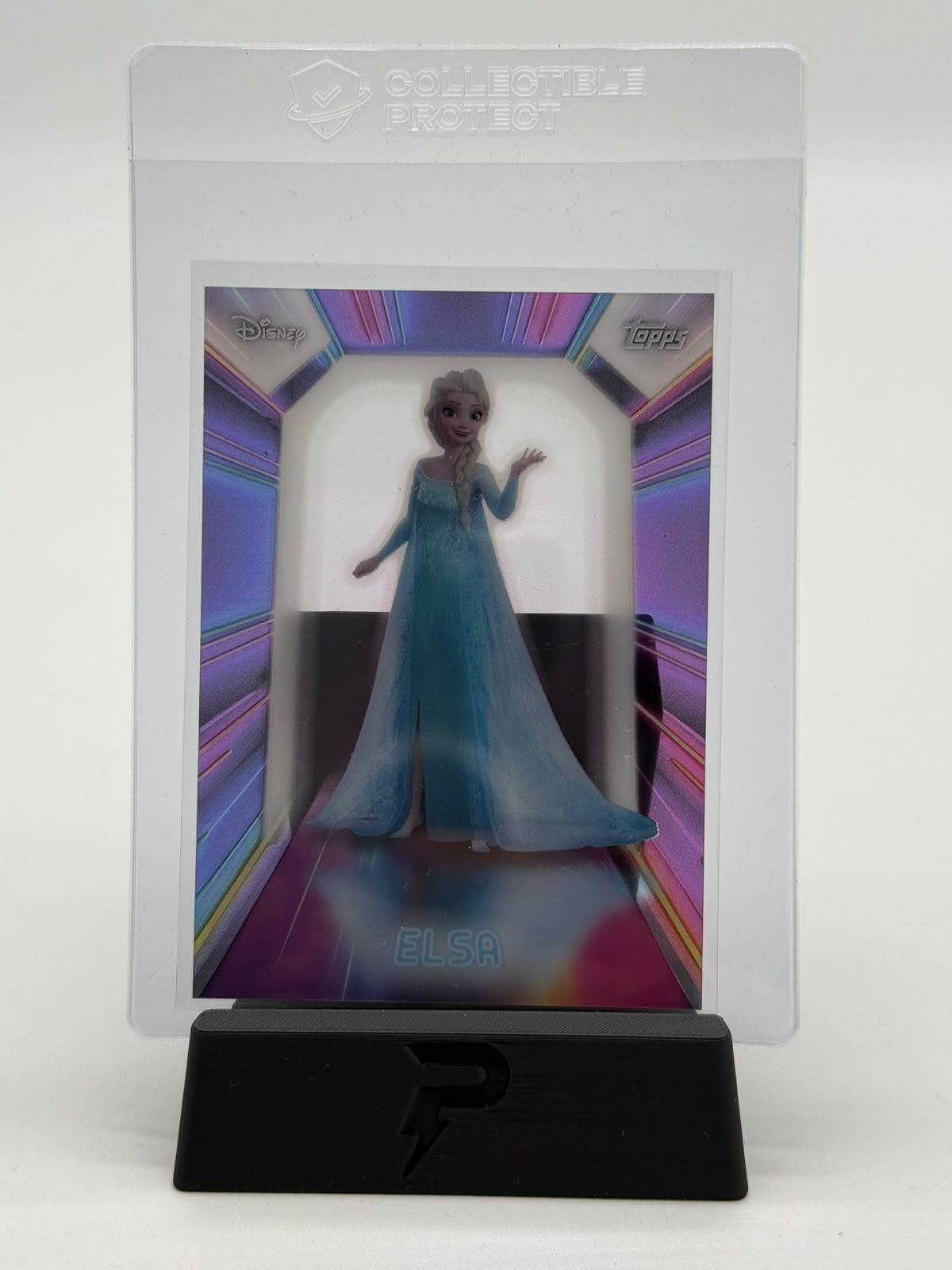 2025 Topps Disney Neon Elsa Illuminated