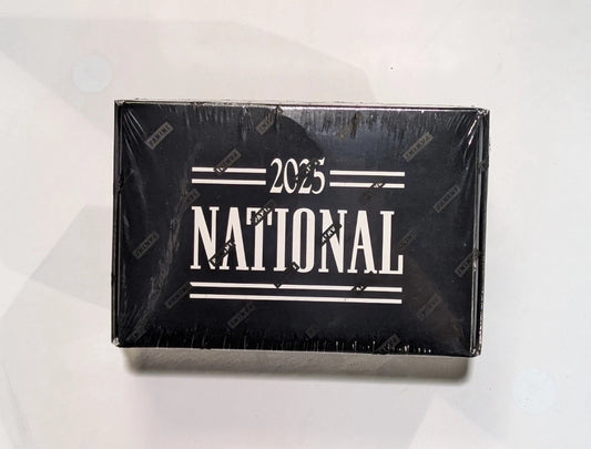2025 Panini National Sports Convention VIP Exclusive Silver Pack Box (100 Stk.)